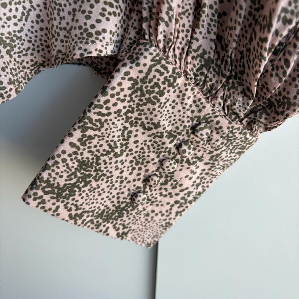Mango Blouse with Pink and Taupe Dot Design NWOT Size 0 - Picture 4 of 7